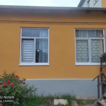 Mit Garten Zentrumnah شقة